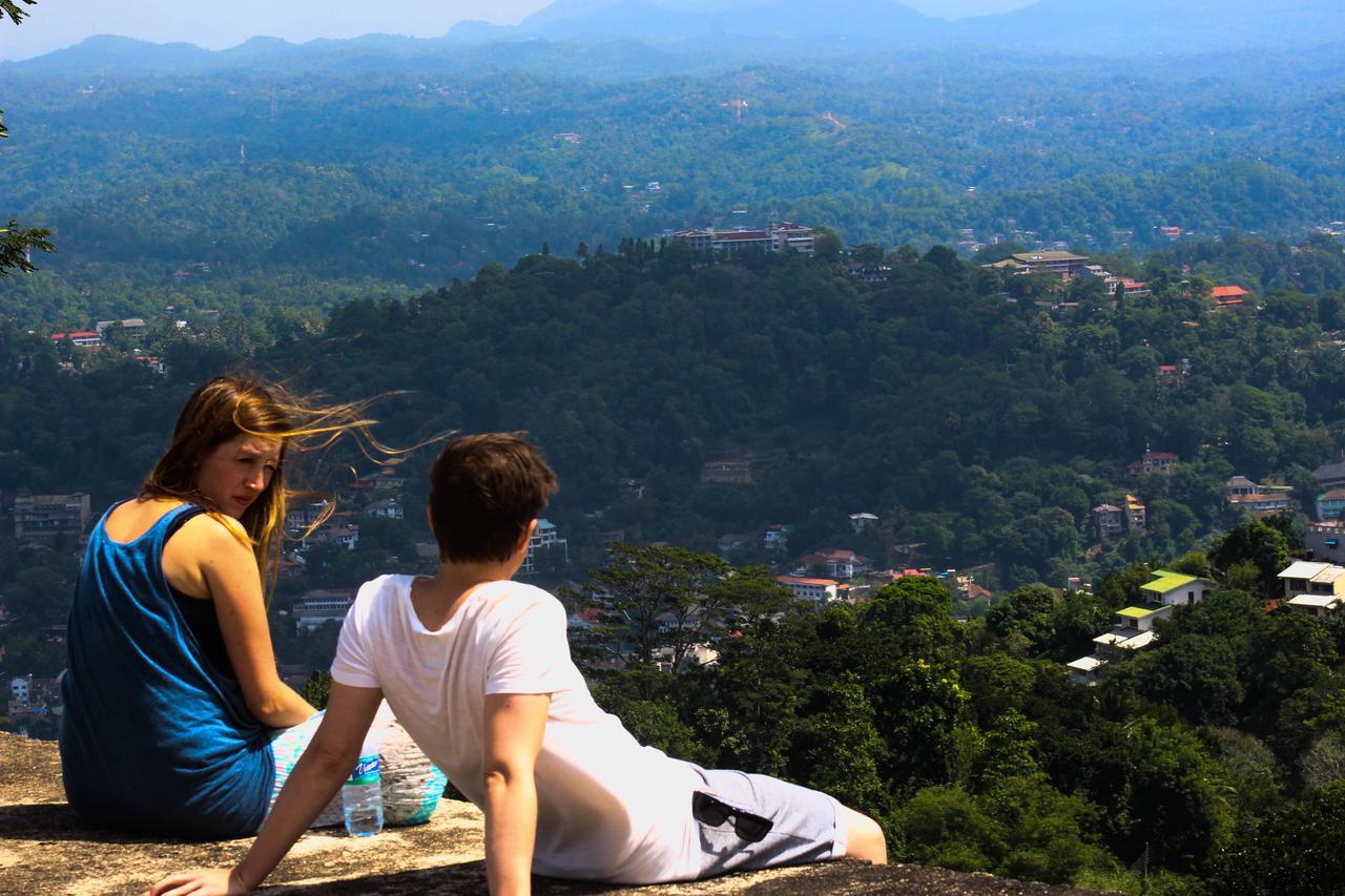 E-Stay Hanthana แคนดี้ ภายนอก รูปภาพ